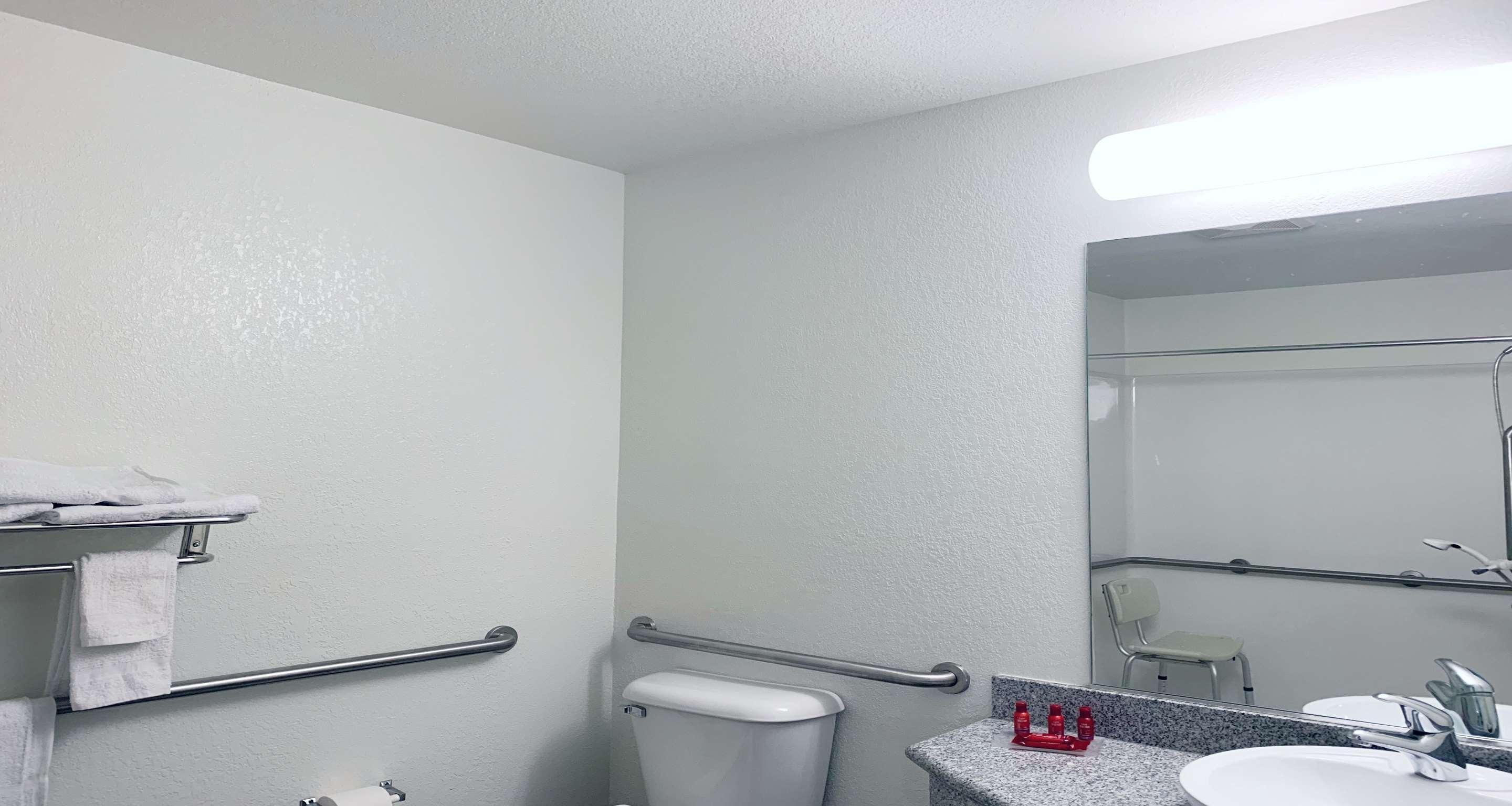 Surestay Plus Hotel By Best Western Niagara Falls East Bagian luar foto