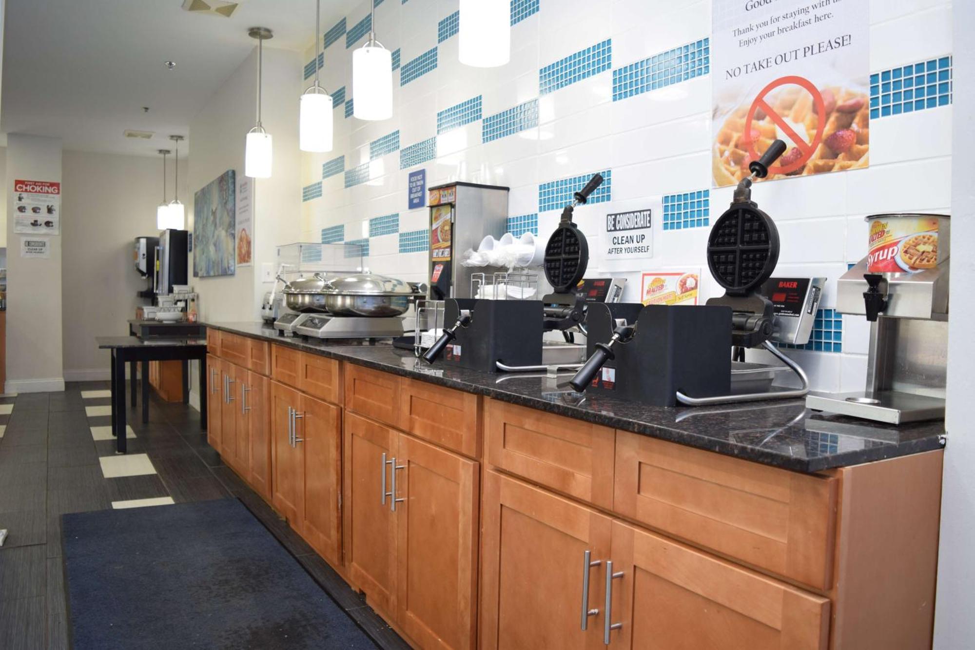 Surestay Plus Hotel By Best Western Niagara Falls East Bagian luar foto